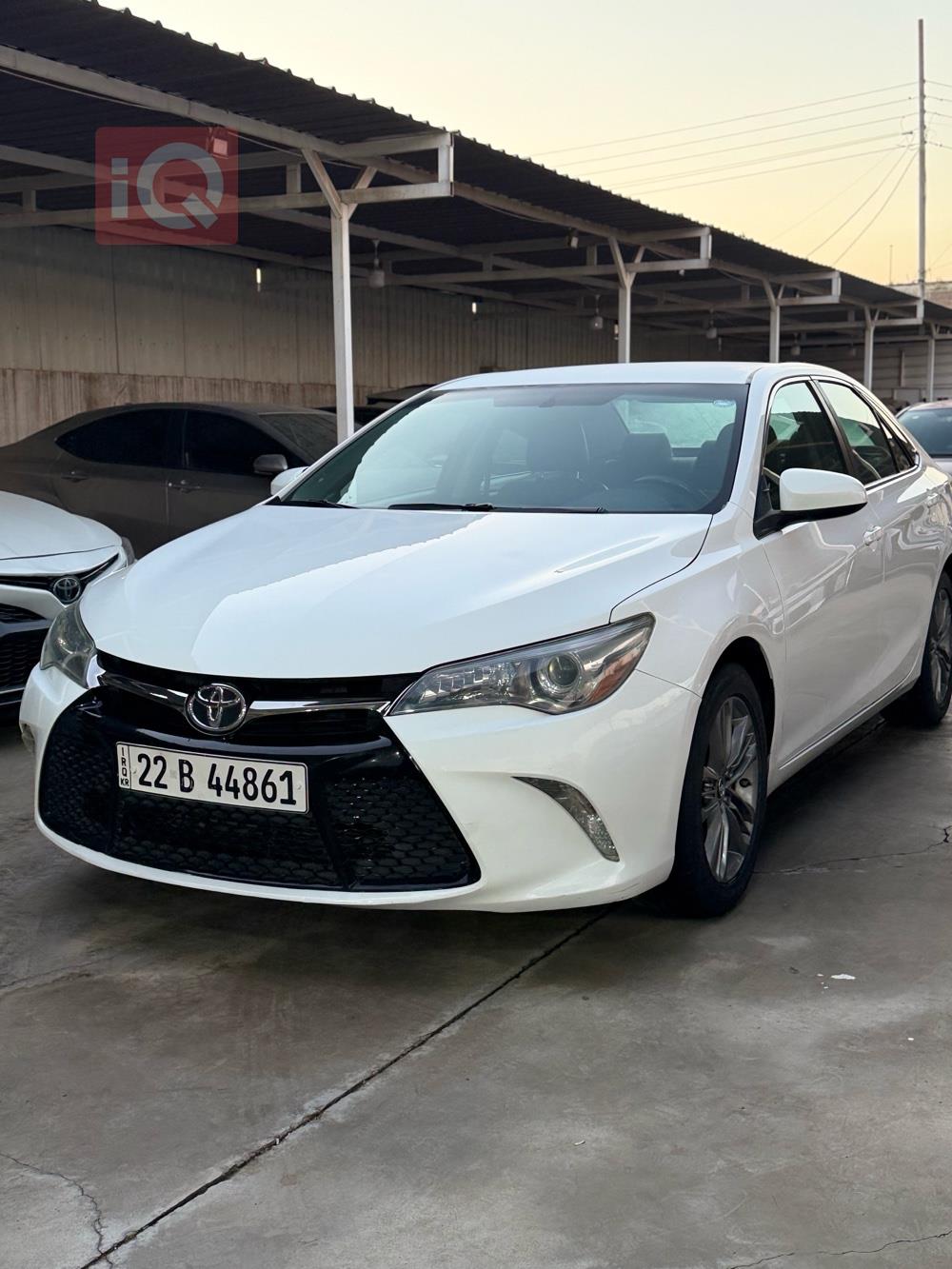 تۆیۆتا کامری